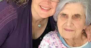 B.C. doctor frustrated after finding terminally ill mother at home without  care