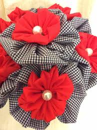 Ramo De Flores De Tela Rojo Blanco Y Azul Por Fancyaflower En Etsy Ramos De Flores De Tela Flores De Tela Flores De Tela Hechas A Mano