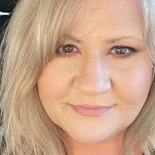 Donna Wilhelm's Instagram, Twitter & Facebook