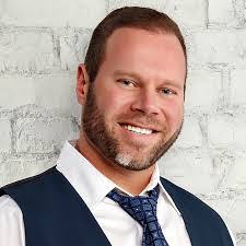 Traci Stephens's Instagram, Twitter & Facebook