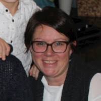 Sandra Esser's Instagram, Twitter & Facebook