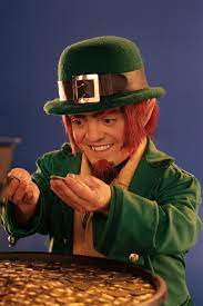 Our deadly leprechaun is in space to woo a beautiful princess who is impressed with his gold and a man tries to build a theme park on top of land that's secretly the home to friendly leprechauns. Luck Of The Irish Leprechaun Leprechaun Fun Leprechaun Pictures