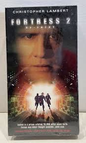 Fortress 2: Re-Entry (VHS, 2000, Closed Captioned, Sealed) 43396030121