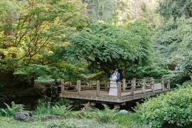 Also, plants vary in size, so it depends on what vegetables you grow. San Francisco Botanical Garden Wedding Venue San Francisco Ca 94122