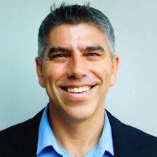 Daniel Diggs's Instagram, Twitter & Facebook