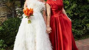 5 looks mom will love. What Should The Mother Of The Bride Wear