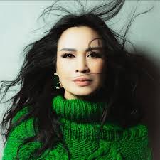 Nguyễn Vĩnh Tiến nói Thanh Lam đã hát một cách đầy mê hoặc trong album Cuốn  phim