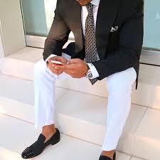 Men with fair skin always rock in a black shirt and white pant. Pin By Andrius Virbicianskas On White Pants Men White Pants Men Black And White Pants Mens White Chinos