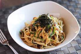 Spaghetti With Shimeji Mushroom Recipe Italian Pasta Dishes Japanese Cooking Mushroom Recipes