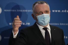 Procentul celor care au obţinut mai mult de nota 7 la examenul de titularizare a crescut la 46% după contestaţii, spune sorin cîmpeanu, ministrul educaţiei. Sorin Cimpeanu Despre SimulÄƒrile La Evaluarea NaÈ›ionalÄƒ Au Fost Acuze CÄƒ Subiectele Au Fost Date Cu RÄƒutate