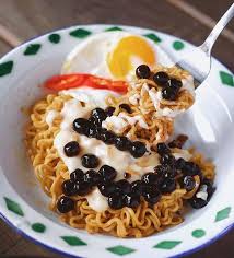 ½ biji bawang besar dihiris. Someone Just Made Indonmee Goreng Boba Dengan Telur Mata Malaysia