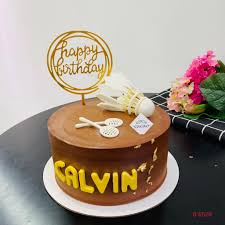 摘自： #戳链接# 戚风蛋糕是英文chiffon cake的音译名词，大家可以查一下chiffon的中文释义——如绸缎一般柔软。 所以，戚风蛋糕的口感是异常的松软，膨胀后的体积是一般蛋糕的2倍，水分高、组织膨松、味道清雅。 ç¾½æ¯›çƒè›‹ç³• ç¾æ­£æŽ¥å—facebook Wechatè½å–® Cacao Patisserie Facebook