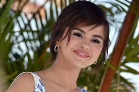 Selena Gomez Wore a $50 Zara Dress With a $295 Bag