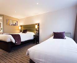 The inn is located 4.2 km from richmond park and syon house is 25 minutes' walk away. Premier Inn London Kew Bridge Hotel Bewertungen Fotos Preisvergleich Brentford England Tripadvisor