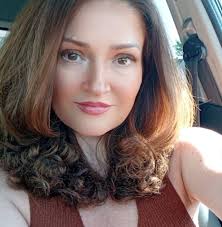 Can I put fake nails onto my toenails and make them stay put? 💅🏼