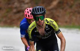 His twin brother is adam yates, who is also a professional cyclist.he won the gold medal in the points race at the 2013 track cycling world championships.following a doping ban in 2016, he won the young rider classification in the 2017 tour de france and. Tirreno Adriatico 5 Simon Yates Holt Sich Etappe Trikot
