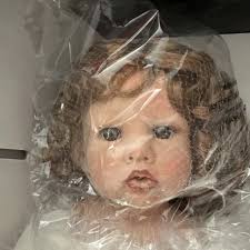 PORCELAIN LINDA RICK The Doll Maker Darling Apple Annie $239.00