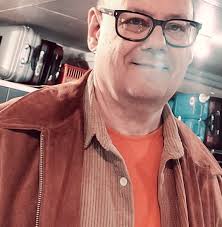 Does anybody use new "budget" gear? If somebody was to build a system, all  new, and say their budget was 5,000USD, what equipment and speakers would  you recommend? 2 channel, 5.1, what