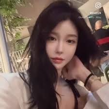 White kangaroo 🦘 somewhere in Australia 🇦🇺 📸 unknown