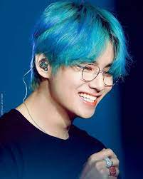 من المؤسف ان تعود خطتك الشريرة عليك من المؤسف أن تقع في حب شخص آذي random random amreading books wattpad taehyung blue hair kim taehyung