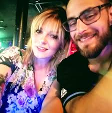 This is awesome!! Topps made a custom trading card of Liz McGuire, a fan  who took a 110mph foul ball to the head and stayed at the game ⚾️👏 She got  110