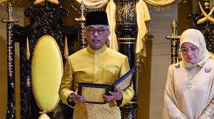 It's that sort of humility that makes him special, that makes dwarves of others. Sultan Abdullah Named New Malaysian King Cgtn