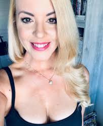 Melissa Stone (@melissastoneauthor) • Instagram photos and videos