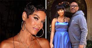 5, one of his 10 kids will be starring alongside him in perhaps the most eagerly anticipated comedy of 2021. Nicole Murphy S Daughter Bella To Act Alongside Dad Eddie Murphy In Coming To America 2