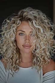 Nicole Devore's Instagram, Twitter & Facebook