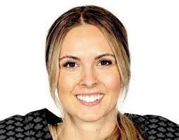 Arlie Young's Instagram, Twitter & Facebook