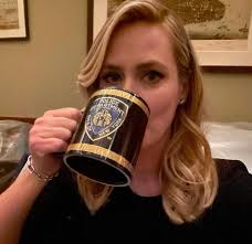 Like riding a bike. 💙👮🏼 . . . . #bluebloods #detectivebaker #1pp #coffee  #season14