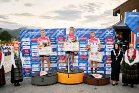 Sadie bjornsen (center) of the u.s. Toppidrettsveka Photos Facebook
