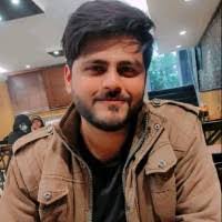 Laura Mcafee's Instagram, Twitter & Facebook