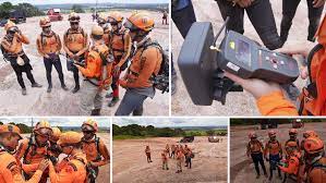 And, press the buttons saying 'track phone' to find any smartphone's location to use the mobile tracker, as you would know, the first thing you require is a smartphone. Wolfhound Pro Cellular Search And Rescue Kit