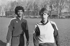 A Football Archive Ruud Gullit Johan Cruyff Good Soccer Players