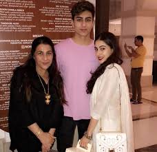 Bollywood leading man who earned best actor and best film nominations for his role in the 2009 film, love aaj kal. Sara Ali Khan Age Birthday Height Bio Images Boyfriend Movies Net Worth Family And Updates In 2020