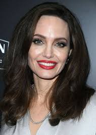 A great style for people with thin hair. The 13 Best Hairstyles For Square Faces