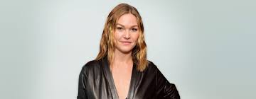 Find out where hustlers is streaming, if hustlers is on netflix, and get news and updates, on decider. Julia Stiles On Playing The Only Hustlers Character Not Stripping Or Scamming Glamour