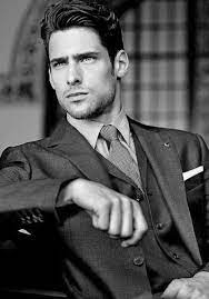 Oval and round face are best for this style. 50 Professional Hairstyles For Men A Stylish Form Of Success