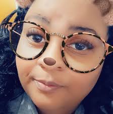 Who lays vinyl flooring in Hardeman County?