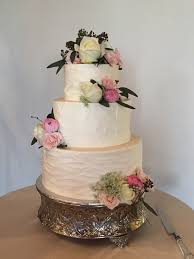 Rettew S Catering Wedding Cake Texture Buttercream Fresh Flowers 3 Tier Wedding Cakes Butter Cream Cake