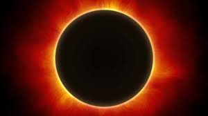 Een zonsverduistering treedt op wanneer een deel van de aarde wordt overspoeld door een schaduw van de maan die het. In Augustus Totale Zonsverduistering In De Vs