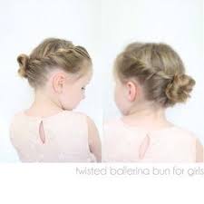 La coiffure jeune fille parfaite en 70 idées super. 10 Idees De Chignons Vraiment Canon Pour Petite Fille Coiffure Fillette Mariage Chignon Petite Fille Coiffure Mariage Enfant
