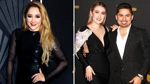 Maybe you would like to learn more about one of these? Sin Ponerse De Acuerdo Sherlyn Y La Esposa De Larry Hernandez Presumen Lo Mismo Y De Igual Forma Famosos Univision