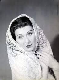 صور لسيدات مصريات وأجانب تصوير استديو مترو فان ليو شارع فؤاد الأول 26 يوليو حاليا في خمسينيات وستينات ال Egyptian Beauty Egyptian Movies Egyptian History