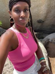 Vacation is always done right with lots of sun kisses 😘 💋 🏝️ 🏖️ #aruba  #island #vacay #travelgram