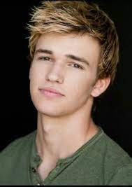 Burkely Duffield Blonde Guys Blonde Hair Green Eyes Blonde Hair Boy