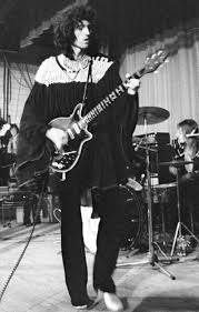 Hol sie dir jetzt, bevor es zu spät ist! Queenband Explore Tumblr Posts And Blogs Tumgir