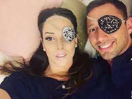 Sul letto dell'ospedale bufalini di cesena, gessica notaro si leva la benda e mostra l'occhio lesionato. Gessica Notaro Amore E Anche Imparare A Mettersi Nei Panni Dell Altro L Huffpost