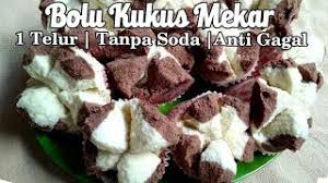 Rasa dan wangi pandan yang khas memang memberikan selera tersendiri bagi penggemarnya. Resep Bolu Kukus Mekar Satu Telur Tanpa Soda Anti Gagal Youtube